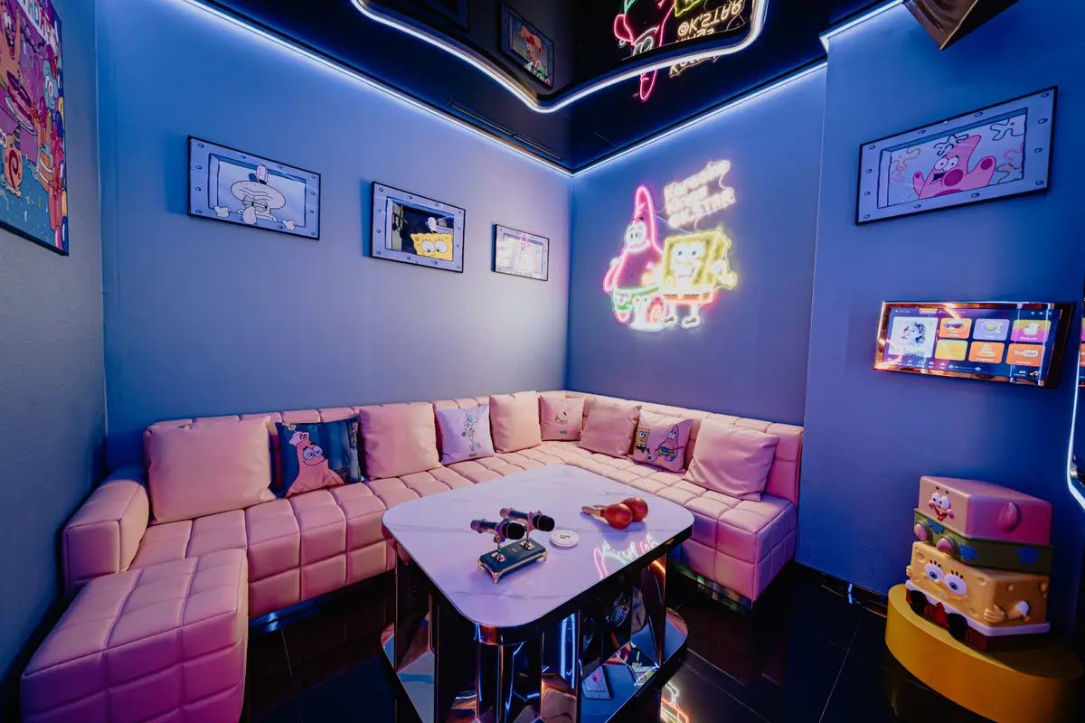 Thematic Room 11