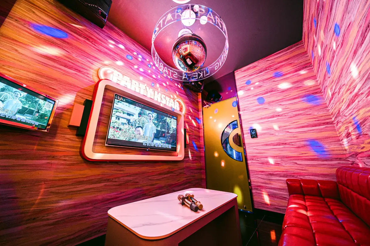 Thematic Room 09